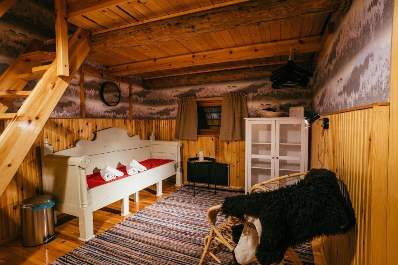 Ollero Eco Lodge โรวานิเอมิ ภายนอก รูปภาพ