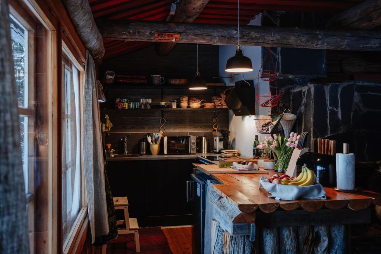 Ollero Eco Lodge โรวานิเอมิ ภายนอก รูปภาพ